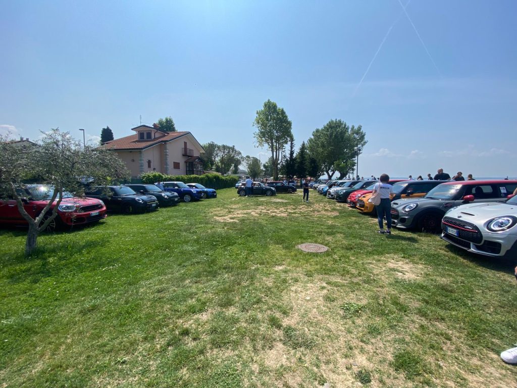 club made of mini verona
